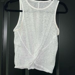 LULULEMON TOP